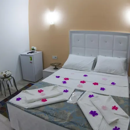 Nisan's Hotel