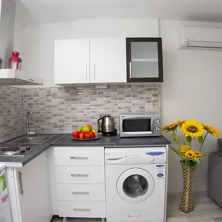 Nisan's 2* Istanbul