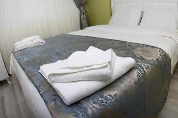Hotel Nisan's 2*