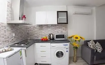 Nisan's 2* Istanbul