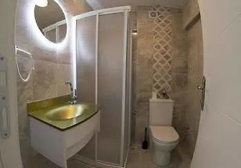 Nisan's Hotel Provincia di Istanbul